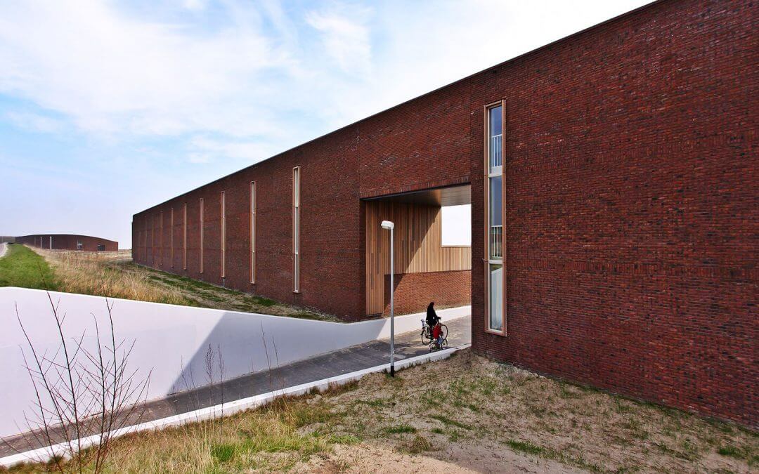 Noise barrier housing, Almere