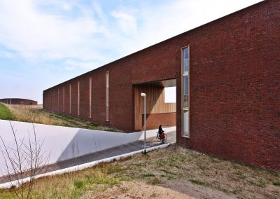 Noise barrier housing, Almere